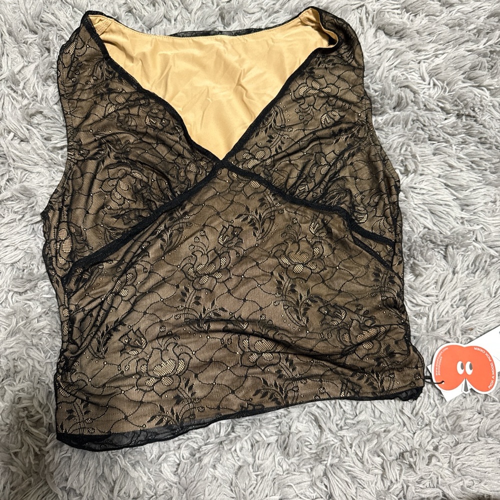 Black Lace Sleeveless Top